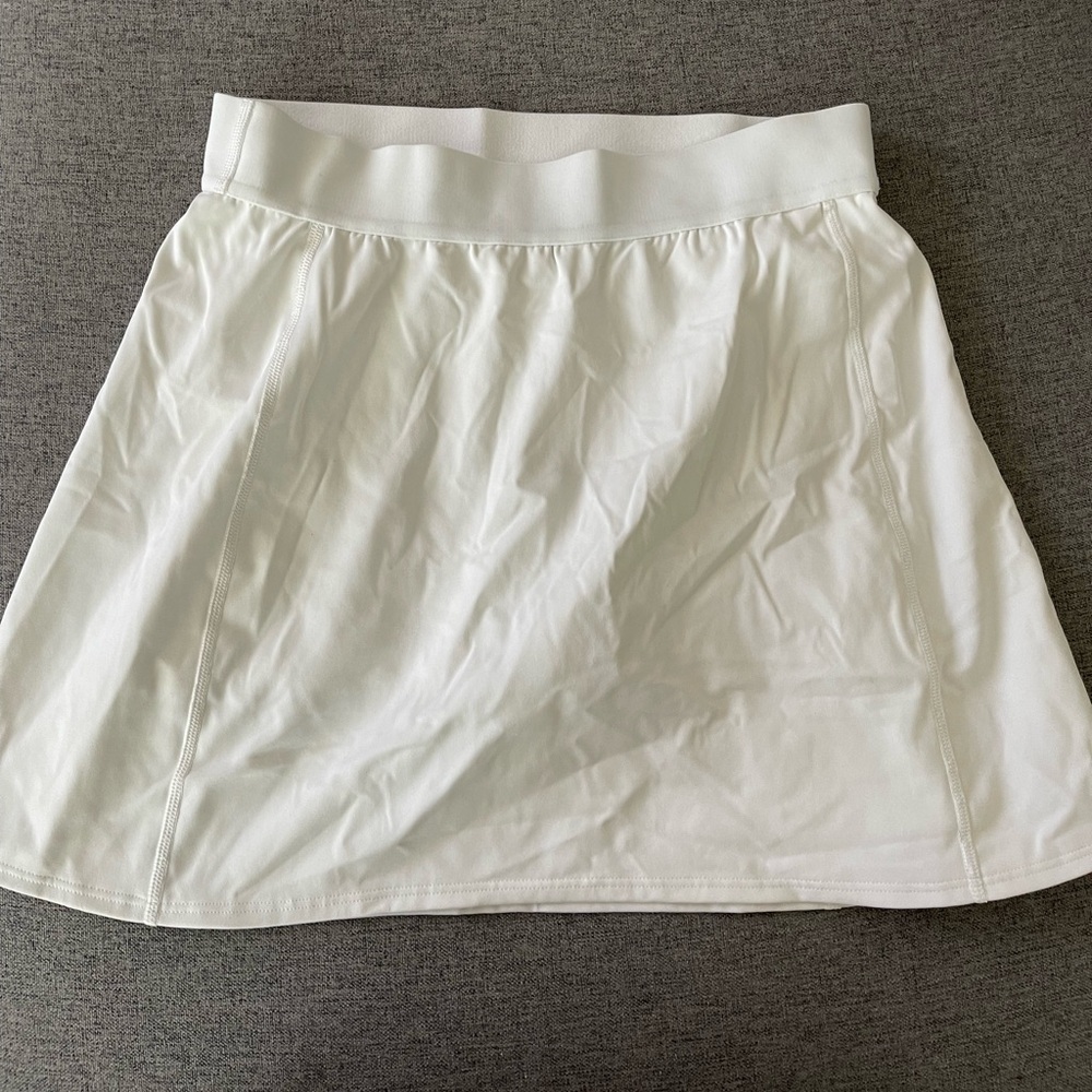 TnAction Triumph Skirt (Aritzia)